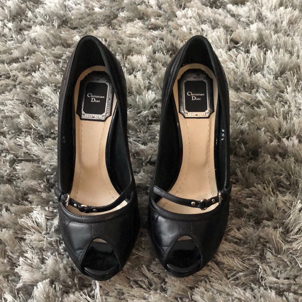 CHRISTIAN DIOR cannage peep toe pump - 35.5